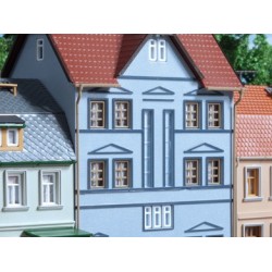 Sprossenfenster, Türen 