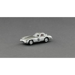 MB 300 SLR Uhlenhaut Coupé, W 196 S, argenté avec intérieur rouge