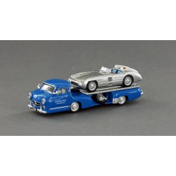 Transporteur de course Mercedes Benz, chargé d'un roadster Mercedes Benz 300 SLR